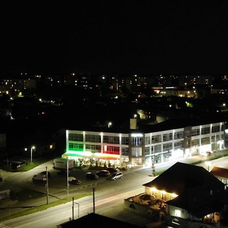 Hotel Samaria Samorin Luaran gambar