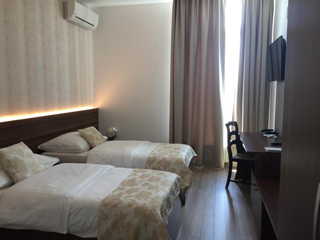 Hotel Samaria Samorin Luaran gambar