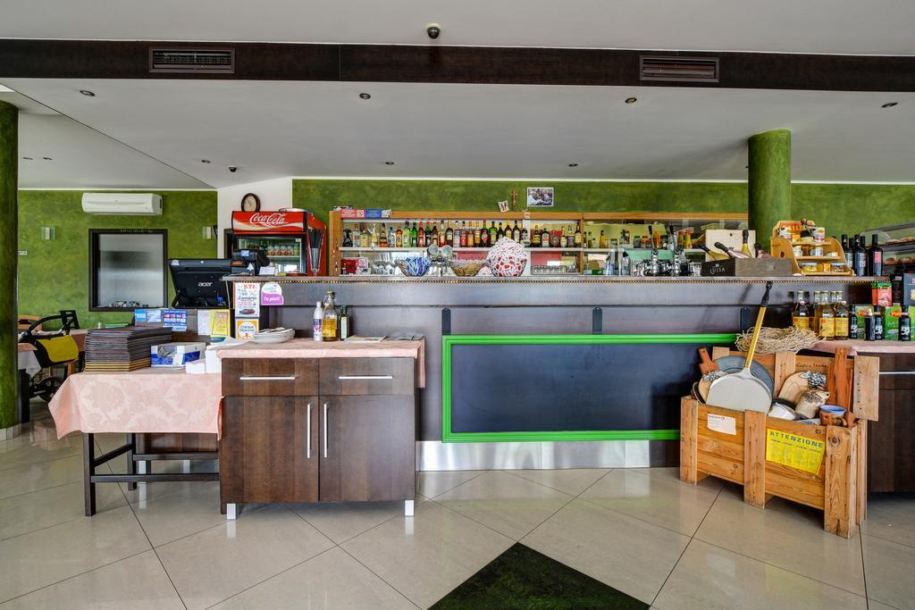 Hotel Samaria Samorin Luaran gambar